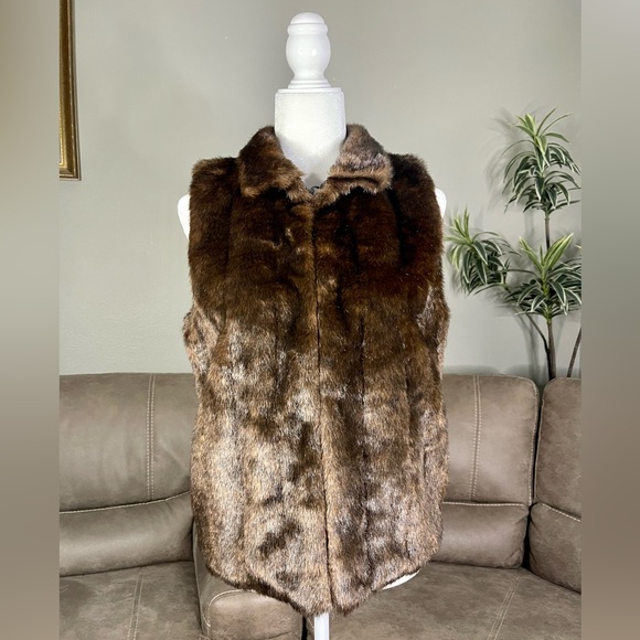 Jones New York Tops - Jones New York Signature Petite Faux Fur Vest Sz PM